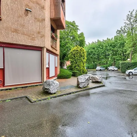 Nice For 4 *quartier Des Arenes* With Balcony!