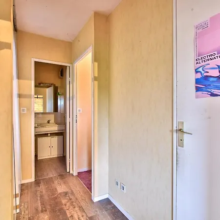 Nice For 4 *quartier Des Arenes* With Balcony! *